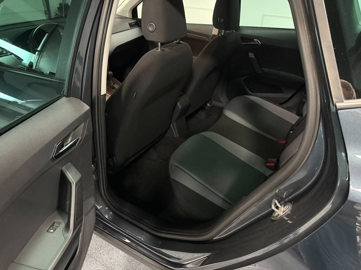 SEAT Arona Seat Arona 1.0 TSI Style Business Intense Plus Autom. Navi -Carplay Ecc