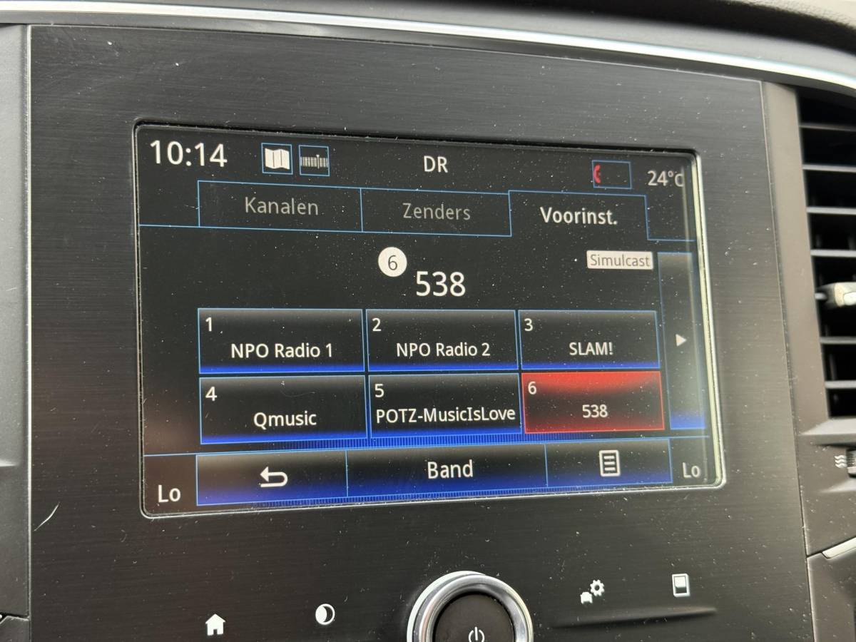 Renault Mégane Renault Mégane 1.3 TCe Limited 2e Eigenaar|Navi|Clima|Cruise|PDC|Trekhaak|N.A.P|APK tot 04-2027