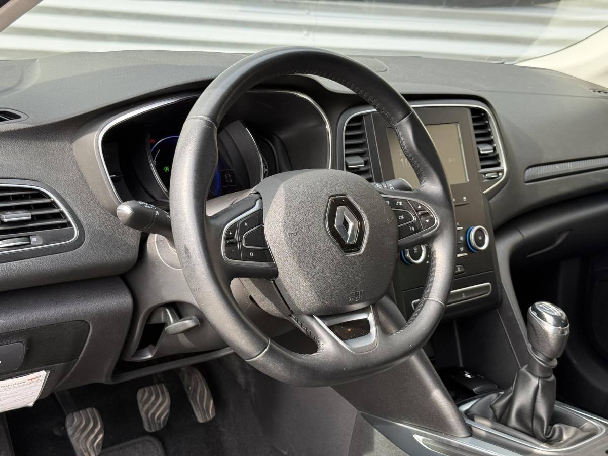 Renault Mégane Renault Mégane 1.3 TCe Limited 2e Eigenaar|Navi|Clima|Cruise|PDC|Trekhaak|N.A.P|APK tot 04-2027