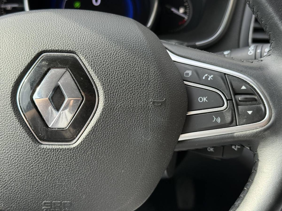 Renault Mégane Renault Mégane 1.3 TCe Limited 2e Eigenaar|Navi|Clima|Cruise|PDC|Trekhaak|N.A.P|APK tot 04-2027