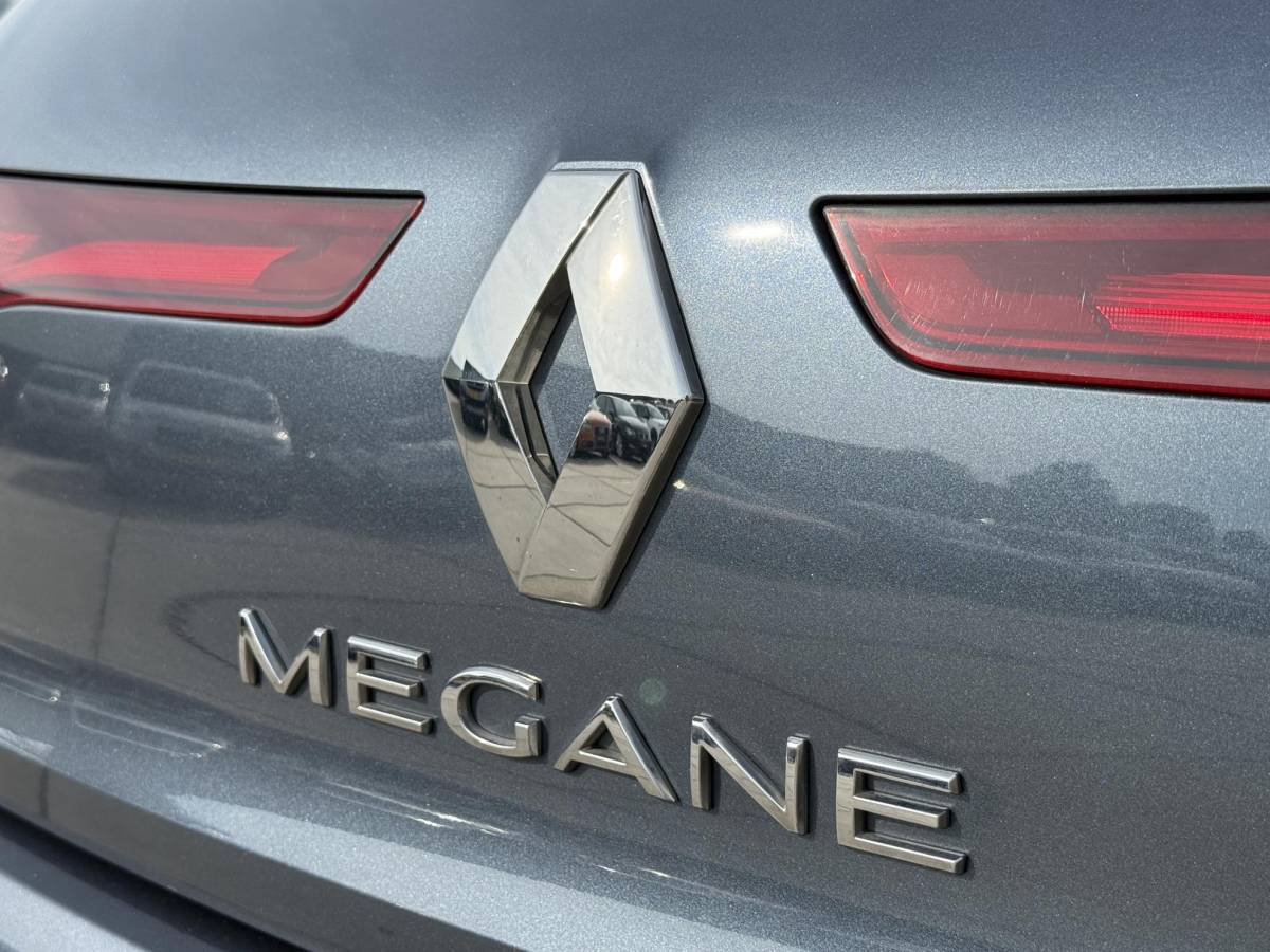 Renault Mégane Renault Mégane 1.3 TCe Limited 2e Eigenaar|Navi|Clima|Cruise|PDC|Trekhaak|N.A.P|APK tot 04-2027