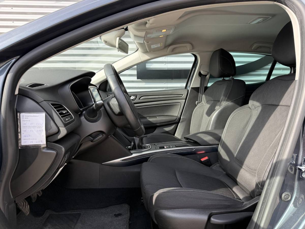 Renault Mégane Renault Mégane 1.3 TCe Limited 2e Eigenaar|Navi|Clima|Cruise|PDC|Trekhaak|N.A.P|APK tot 04-2027