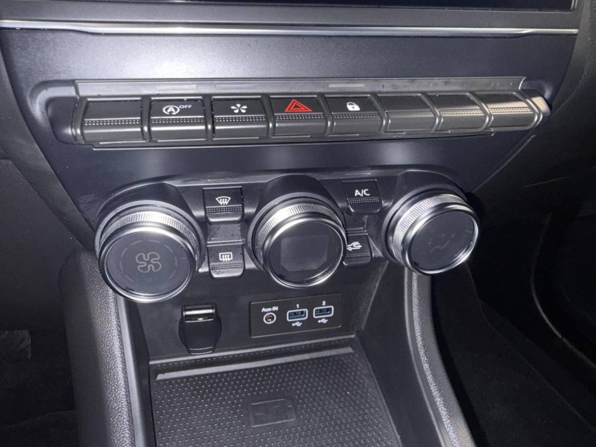 Renault Captur Renault Captur 1.0 TCe 90 INTENS CARPLAY,CLIMA,LMV,LED,LMV