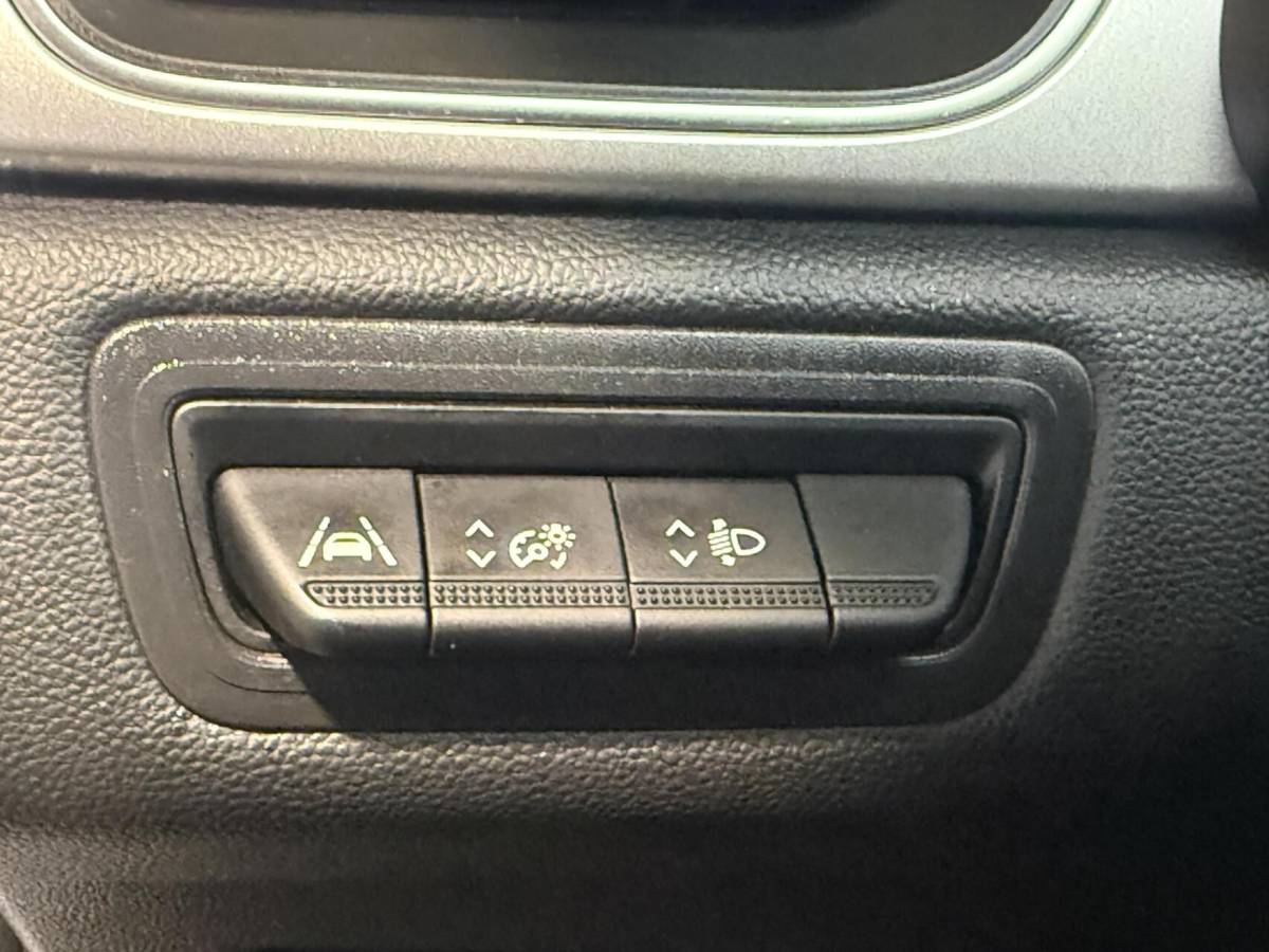 Renault Captur Renault Captur 1.0 TCe 90 INTENS CARPLAY,CLIMA,LMV,LED,LMV