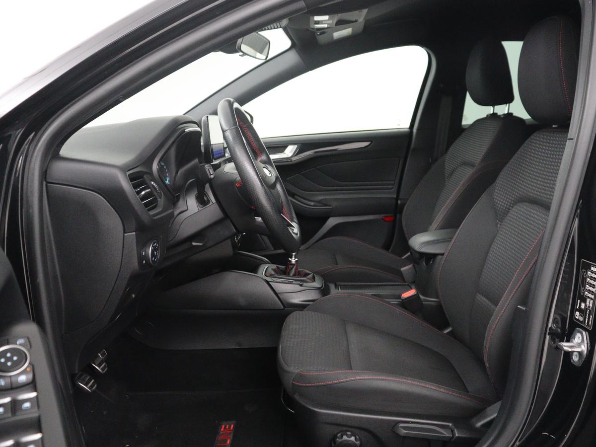 Ford Focus Ford Focus Wagon 1.5 EcoBoost ST Line Business | Bang & Olufsen | Cruise control | Navigatie | Bluetooth | Park assist | Climate control | Trekhaak
