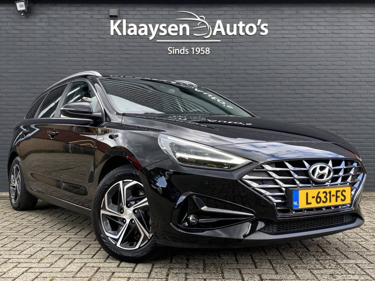 Hyundai i30 Hyundai i30 Wagon 1.5 T-GDi  MHEV 160 pk Comfort Smart AUT. | navigatie | stoel-/stuurverw. | camera | trekhaak | parkeersensoren