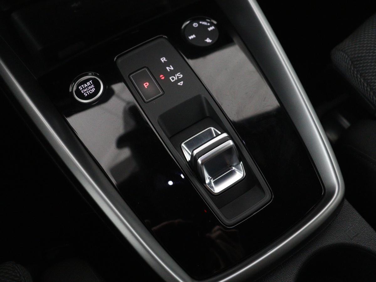 Audi A3 Audi A3 Sportback 30 TFSI Business edition | Cruise control | Virtueel dashboard | Climate control | Navigatie | Carplay | Park assist | 18″ velgen