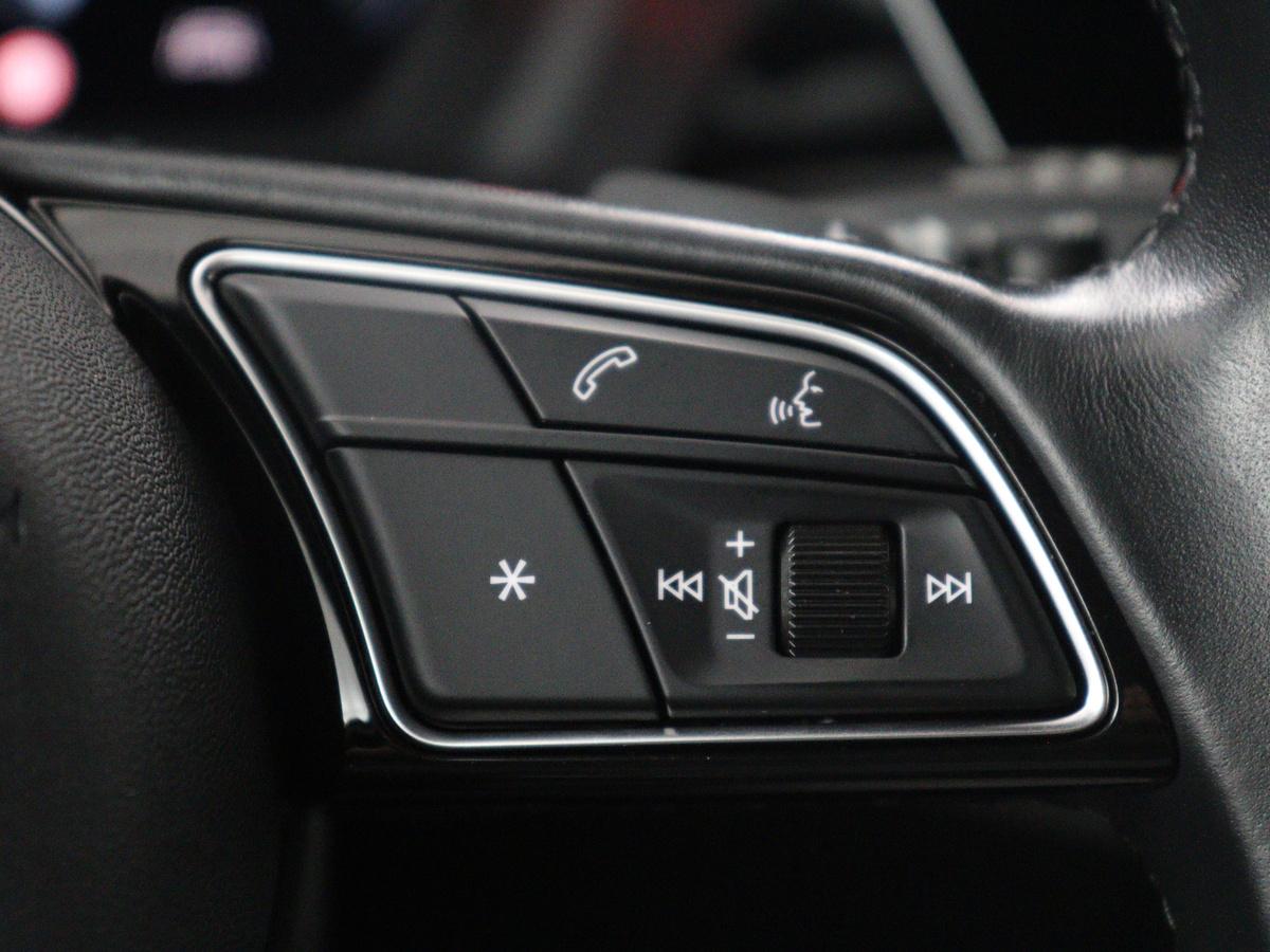 Audi A3 Audi A3 Sportback 30 TFSI Business edition | Cruise control | Virtueel dashboard | Climate control | Navigatie | Carplay | Park assist | 18″ velgen