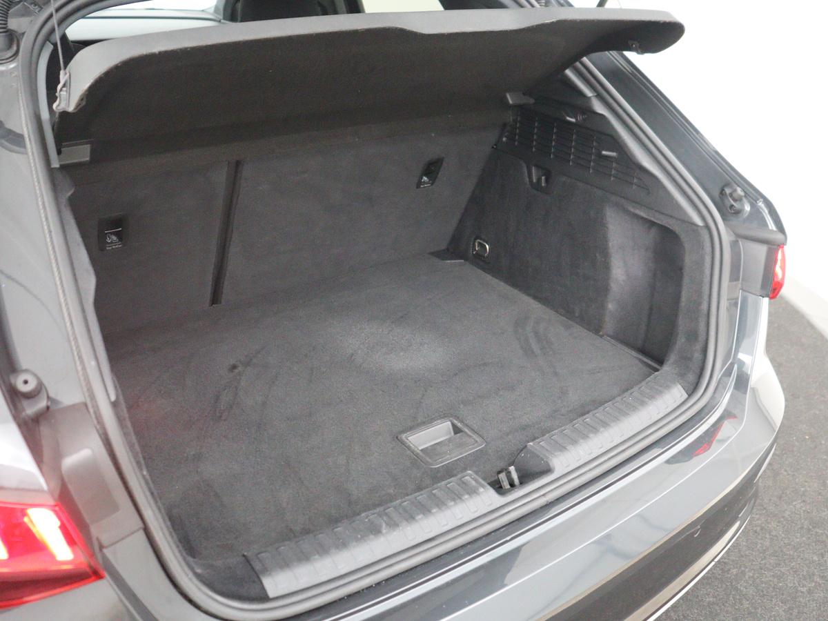 Audi A3 Audi A3 Sportback 30 TFSI Business edition | Cruise control | Virtueel dashboard | Climate control | Navigatie | Carplay | Park assist | 18″ velgen