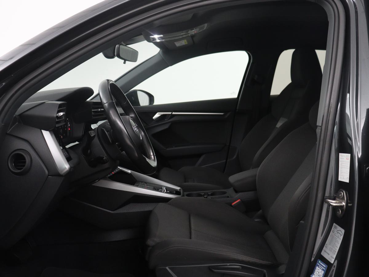 Audi A3 Audi A3 Sportback 30 TFSI Business edition | Cruise control | Virtueel dashboard | Climate control | Navigatie | Carplay | Park assist | 18″ velgen
