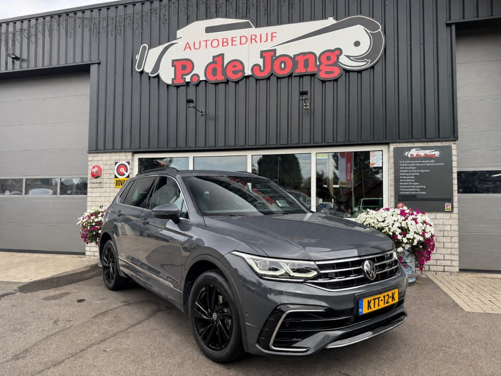 Volkswagen Tiguan Volkswagen Tiguan 1.4 TSI e-Hybrid R-line 245pk Trekhaak 360 Camera Stuur, Stoelverwarming HUD