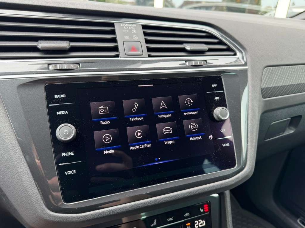Volkswagen Tiguan Volkswagen Tiguan 1.4 TSI e-Hybrid R-line 245pk Trekhaak 360 Camera Stuur, Stoelverwarming HUD