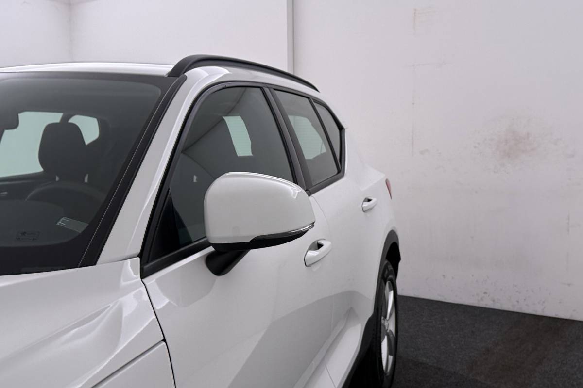 Volvo XC40 Volvo XC40 1.5 T2 Momentum Core | Uitklap Trekhaak | Org NL | Dealer Ond. | CarPlay |