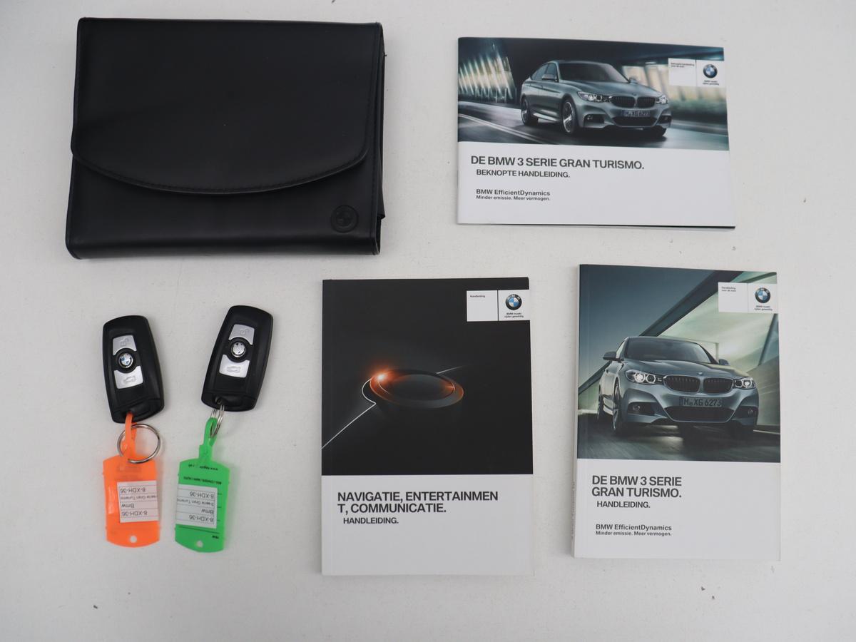 BMW 3 Serie BMW 3-serie Gran Turismo 320i High Executive | Leder | Cruise control | Stoelverwarming |  Climate control | Camera | Park assist | Navigatie | Bluetooth | Elektrische achterklep