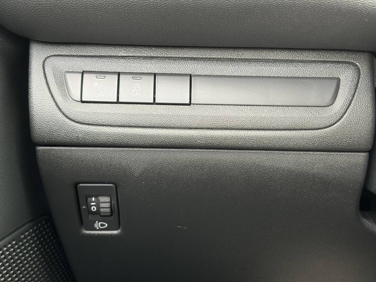 Peugeot 208 Peugeot 208 1.2 PureTech Blue Lion ✓D-riem vv in 2025✓1e Eigenaar✓Navi✓Carplay✓Trekhaak✓Recent beurt gehad✓Airco✓Cruise✓5 Deurs✓Pdc✓N.A.P✓Apk tot 03-2027