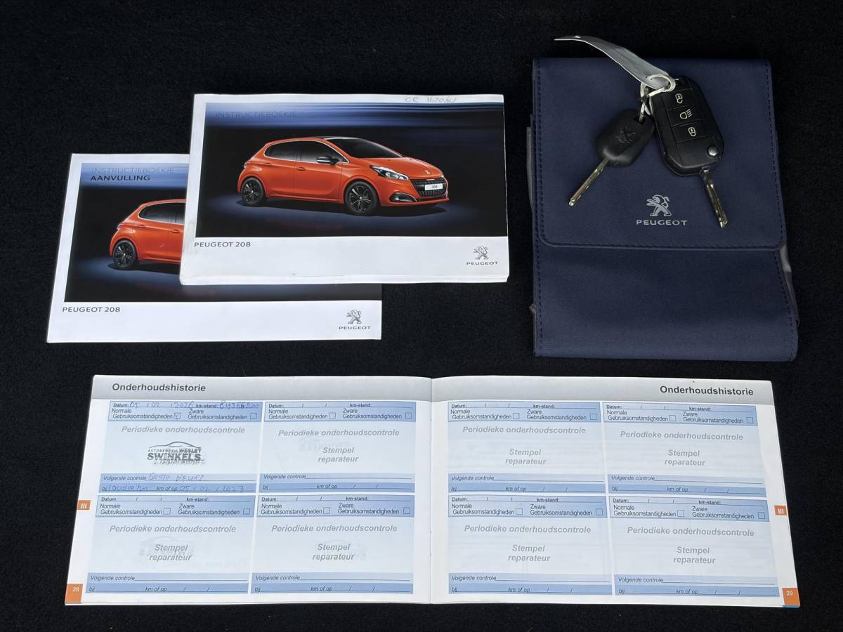 Peugeot 208 Peugeot 208 1.2 PureTech Blue Lion ✓D-riem vv in 2025✓1e Eigenaar✓Navi✓Carplay✓Trekhaak✓Recent beurt gehad✓Airco✓Cruise✓5 Deurs✓Pdc✓N.A.P✓Apk tot 03-2027