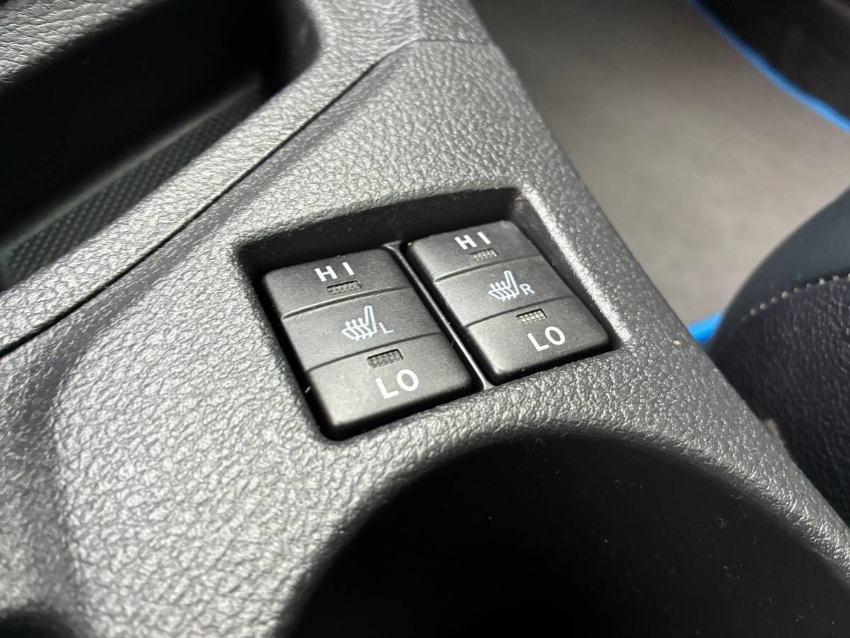 Toyota Auris Toyota Auris Touring Sports 1.8 Hybrid Lease Pro | Panodak + Navi + Clima nu €6.975,-!!