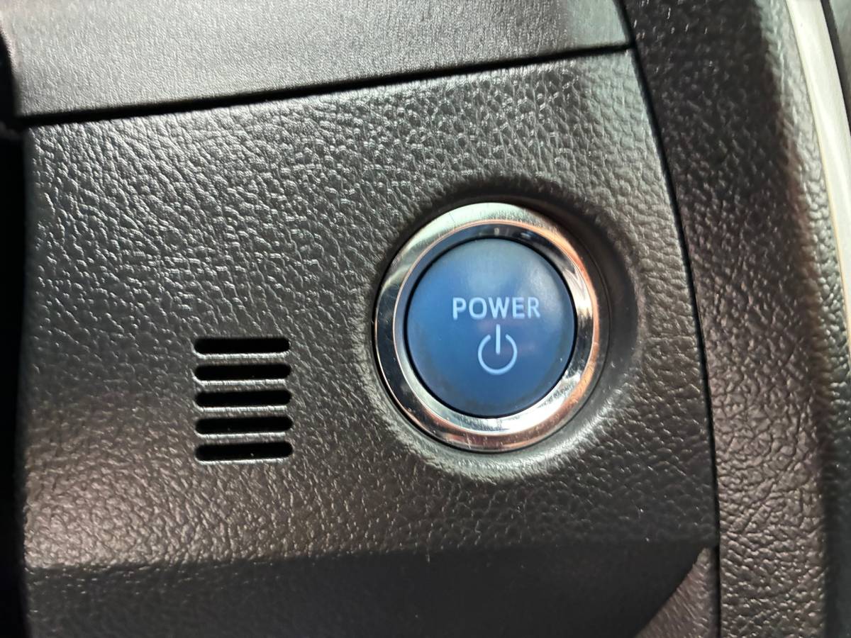 Toyota Auris Toyota Auris Touring Sports 1.8 Hybrid Lease Pro | Panodak + Navi + Clima nu €6.975,-!!