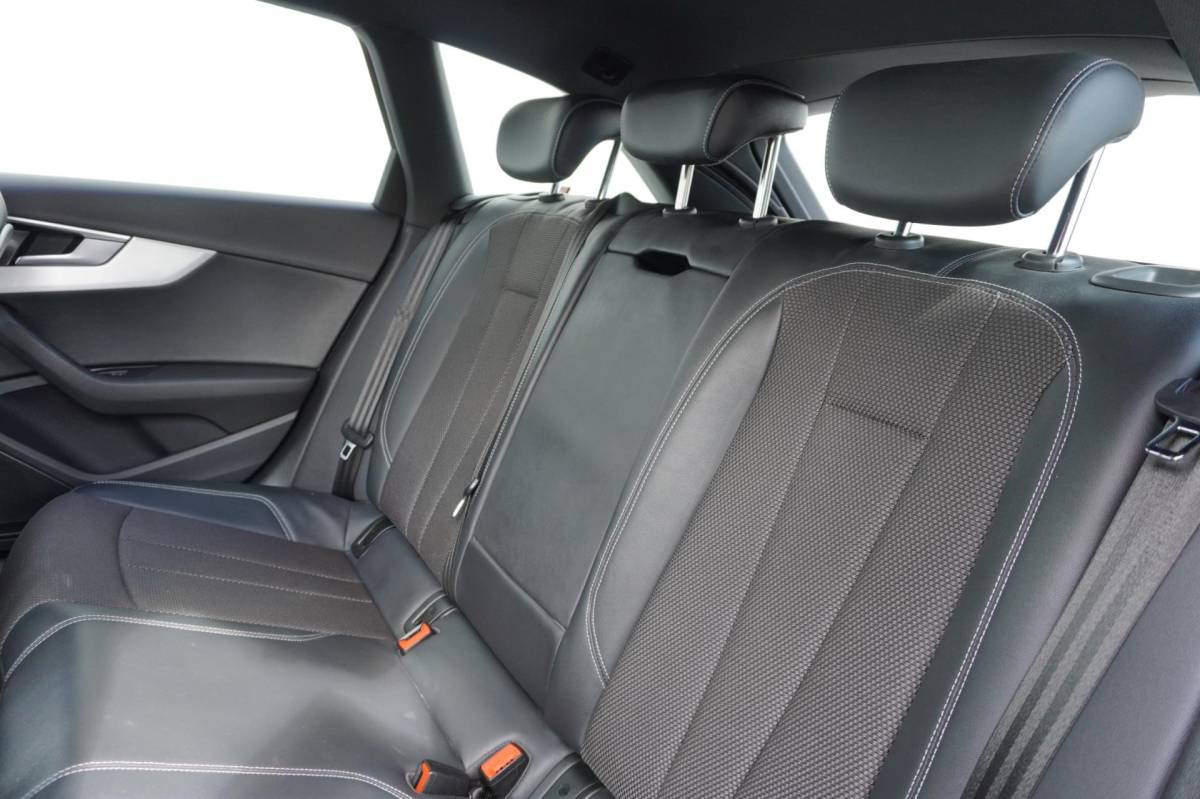 Audi A4 Audi A4 Avant 35 TFSI Launch edition Sport | Airco | Virt. cockpit | Vol opties | Elek. pakket | PDC | Dealerauto | Inruil moge