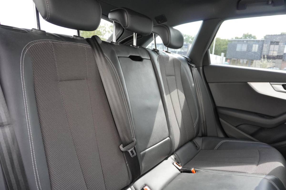 Audi A4 Audi A4 Avant 35 TFSI Launch edition Sport | Airco | Virt. cockpit | Vol opties | Elek. pakket | PDC | Dealerauto | Inruil moge