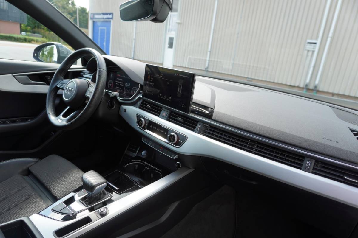 Audi A4 Audi A4 Avant 35 TFSI Launch edition Sport | Airco | Virt. cockpit | Vol opties | Elek. pakket | PDC | Dealerauto | Inruil moge