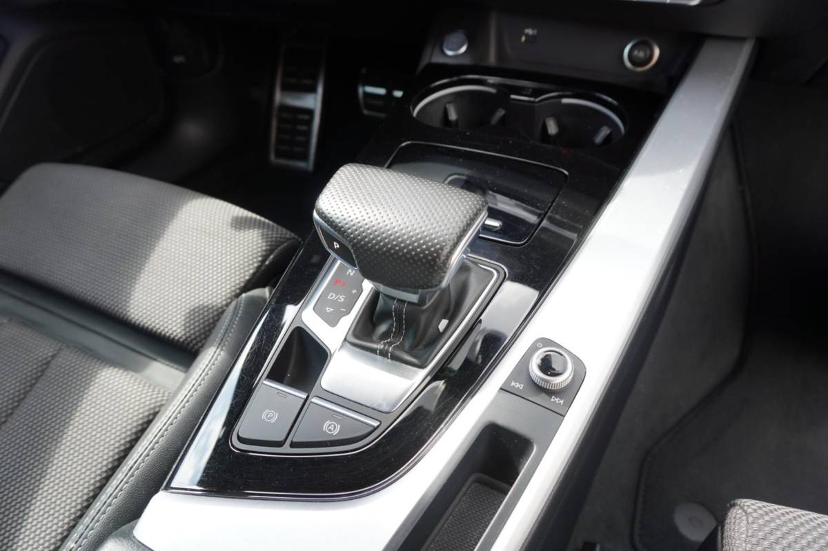 Audi A4 Audi A4 Avant 35 TFSI Launch edition Sport | Airco | Virt. cockpit | Vol opties | Elek. pakket | PDC | Dealerauto | Inruil moge