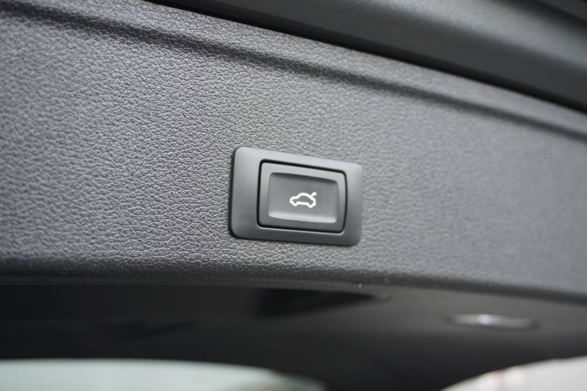 Audi A4 Audi A4 Avant 35 TFSI Launch edition Sport | Airco | Virt. cockpit | Vol opties | Elek. pakket | PDC | Dealerauto | Inruil moge