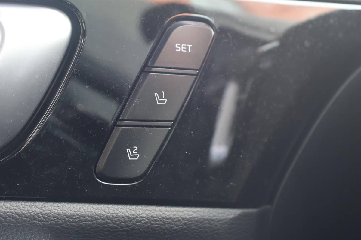 Kia ProCeed Kia Proceed 1.5 T-GDi GT-Line 140pk | Pano | JBL | ACC | Camera | Keyless | Stuur/Stoelverwarming | Carplay | Navi |