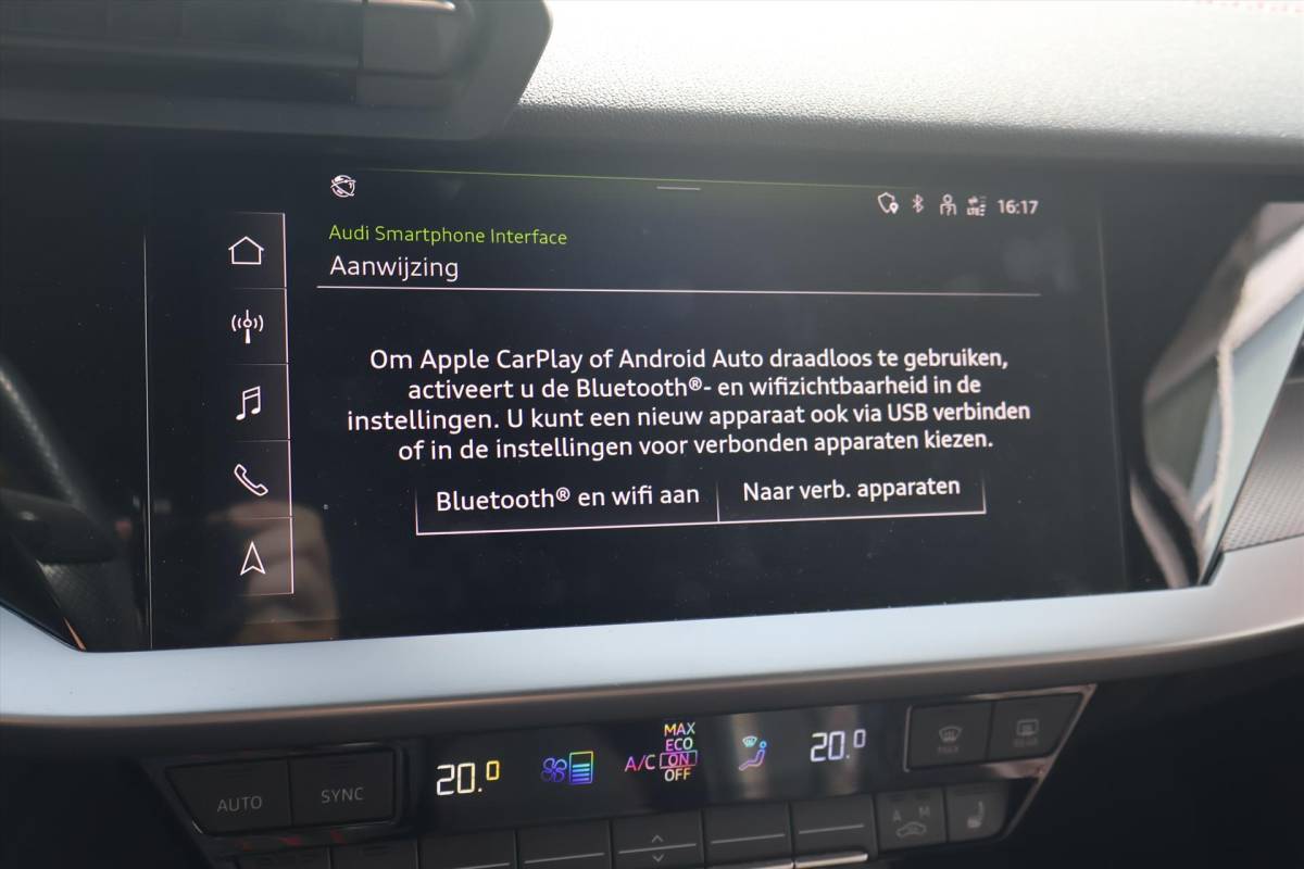 Audi A3 Audi A3 Sportback 35 S-Line TFSI 150pk | Navi | Trekhaak | RS Stoelen | Carplay | Sportstoelen | Stoelverwarming |