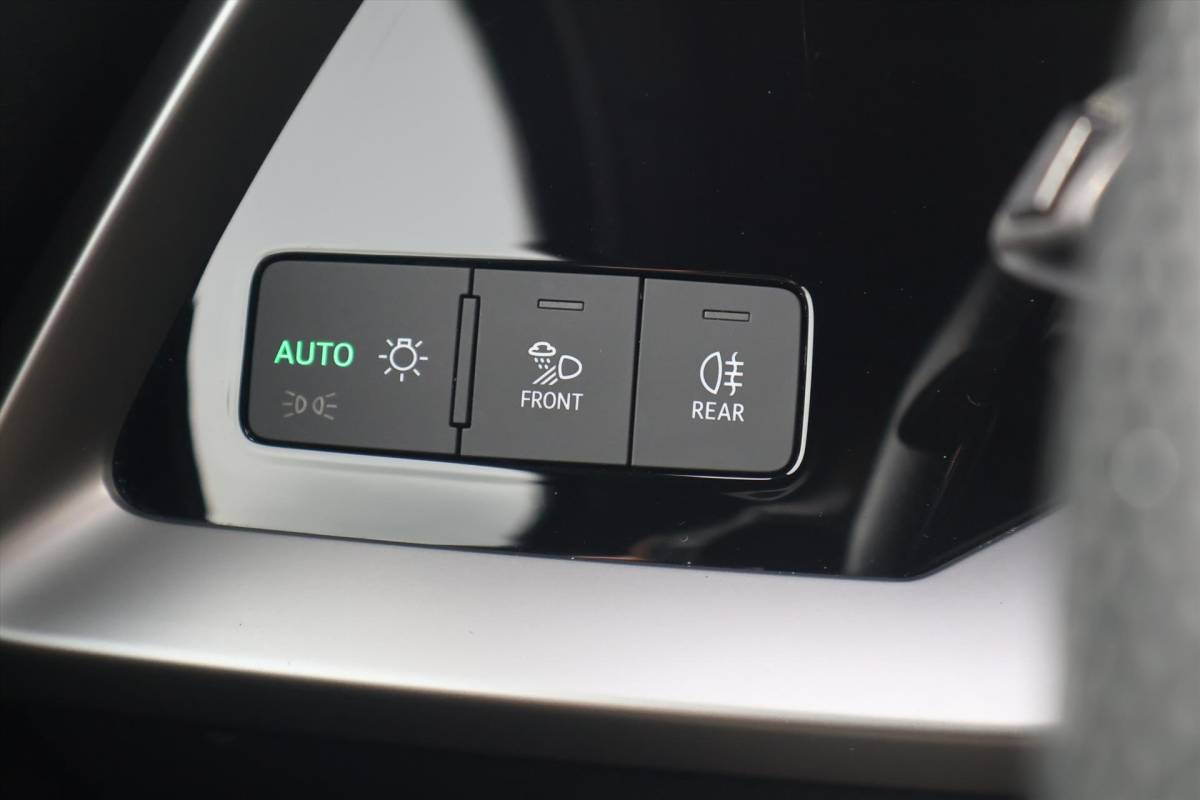 Audi A3 Audi A3 Sportback 35 TFSI S-Line 150pk | RS Stoelen | B&O | Navi | LED | Cruise | Virtual | Climate