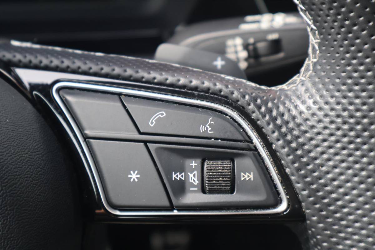 Audi A3 Audi A3 Sportback 35 TFSI S-Line 150pk | RS Stoelen | B&O | Navi | LED | Cruise | Virtual | Climate