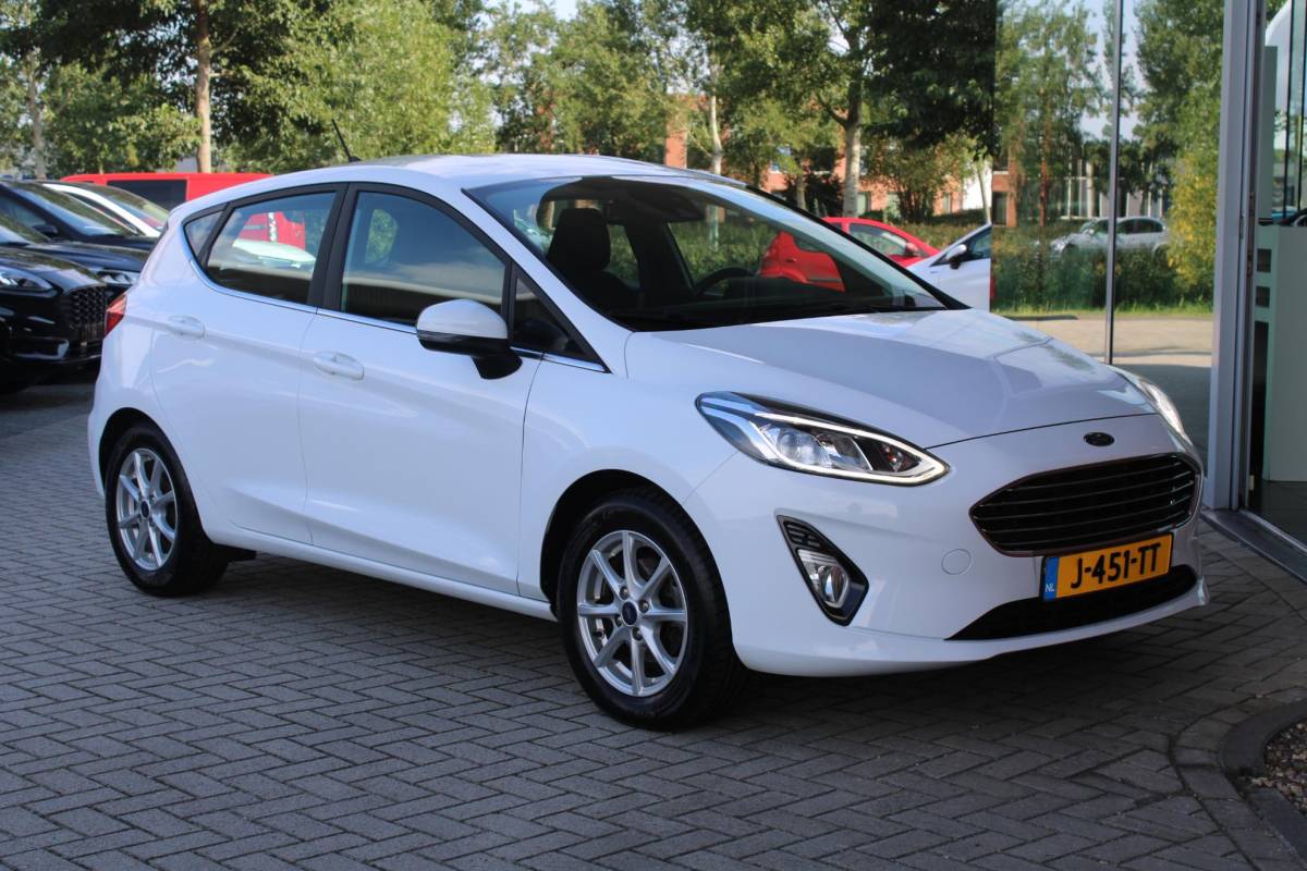 Ford Fiesta Ford Fiesta 1.0 EcoBoost Titanium | Automaat | Climate control | Scherm | Keyless entry | Elektrisch inkapbare spiegels | Cruise control