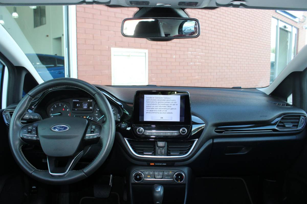 Ford Fiesta Ford Fiesta 1.0 EcoBoost Titanium | Automaat | Climate control | Scherm | Keyless entry | Elektrisch inkapbare spiegels | Cruise control