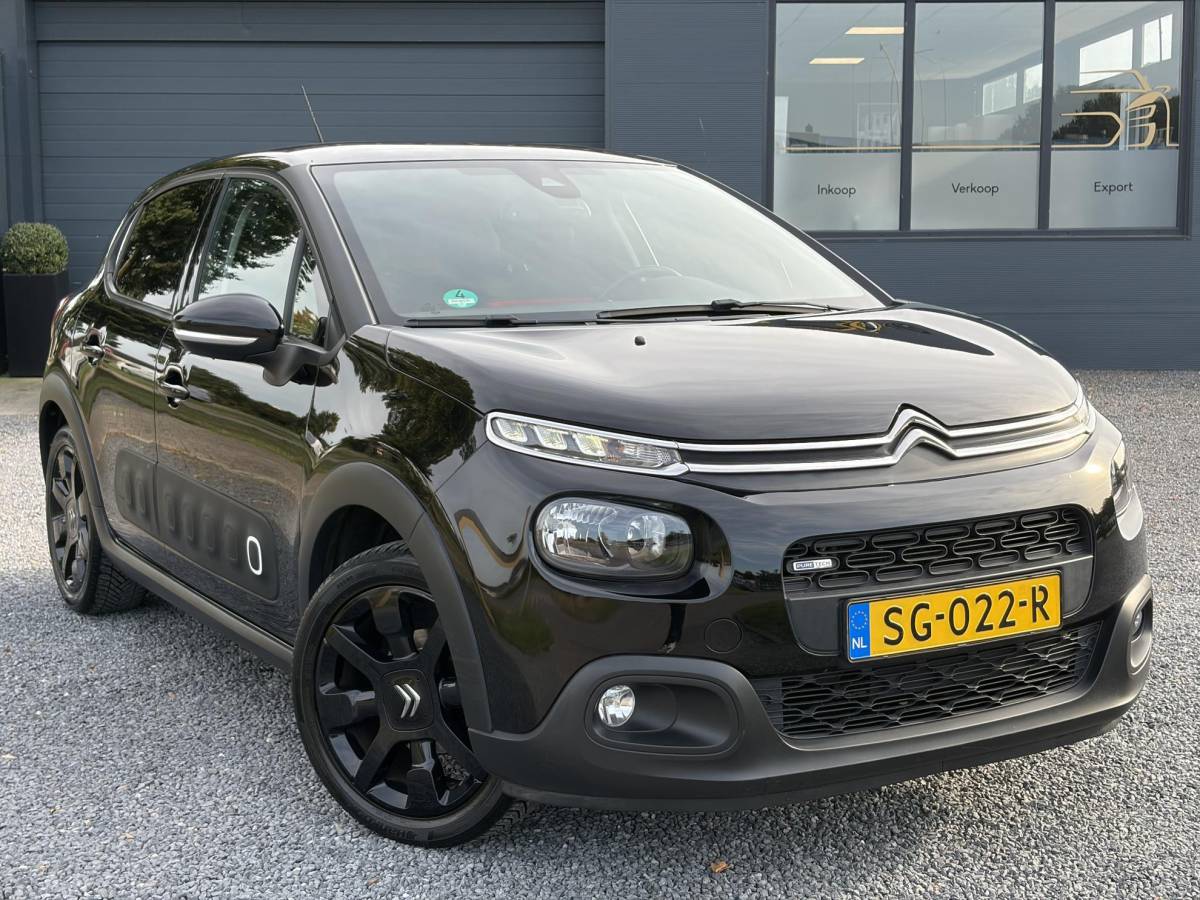 Citroën C3 Citroen C3 1.2 PureTech Shine ✓2e Eigenaar✓Camera✓Carplay✓Navi✓Trekhaak✓Pdc✓Clima✓Cruise✓17”Lm velgen✓Rijstrooksensor✓N.A.P✓Apk tot 04-2027