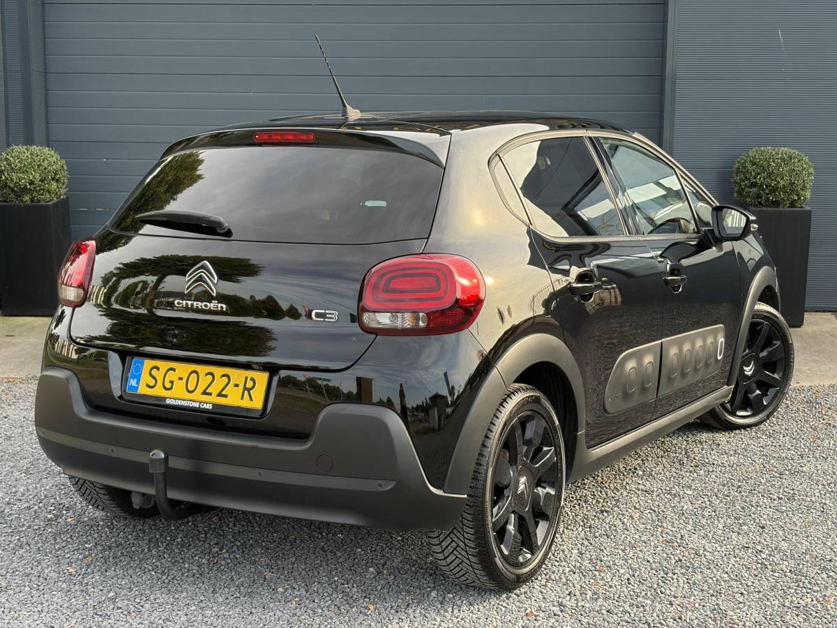 Citroën C3 Citroen C3 1.2 PureTech Shine ✓2e Eigenaar✓Camera✓Carplay✓Navi✓Trekhaak✓Pdc✓Clima✓Cruise✓17”Lm velgen✓Rijstrooksensor✓N.A.P✓Apk tot 04-2027