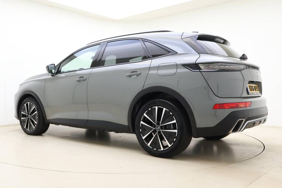 DS DS 7 DS 7 1.6 PHEV 300pk 4×4 Pallas | Panoramadak | 19inch Lichtmetaal | 4 wielaandrijving | Elektrische achterklep | Elektrische voorstoelen | AGR voorstoelen