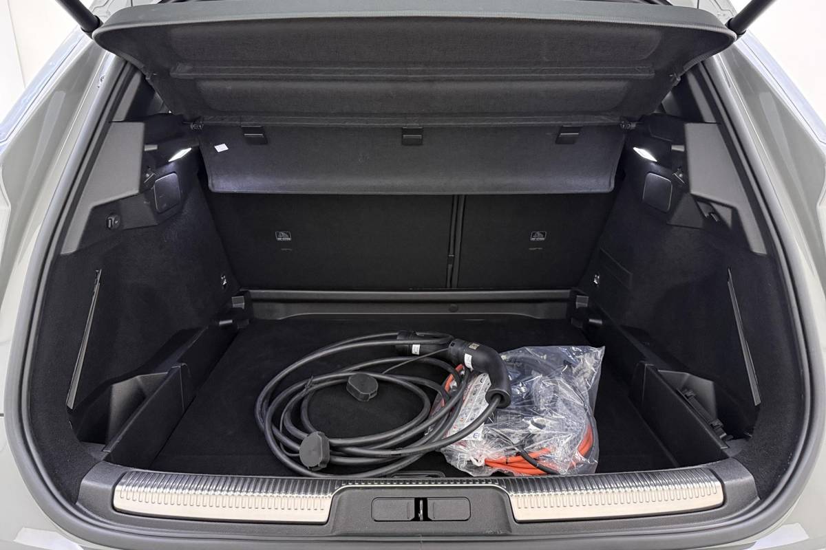DS DS 7 DS 7 1.6 PHEV 300pk 4×4 Pallas | Panoramadak | 19inch Lichtmetaal | 4 wielaandrijving | Elektrische achterklep | Elektrische voorstoelen | AGR voorstoelen