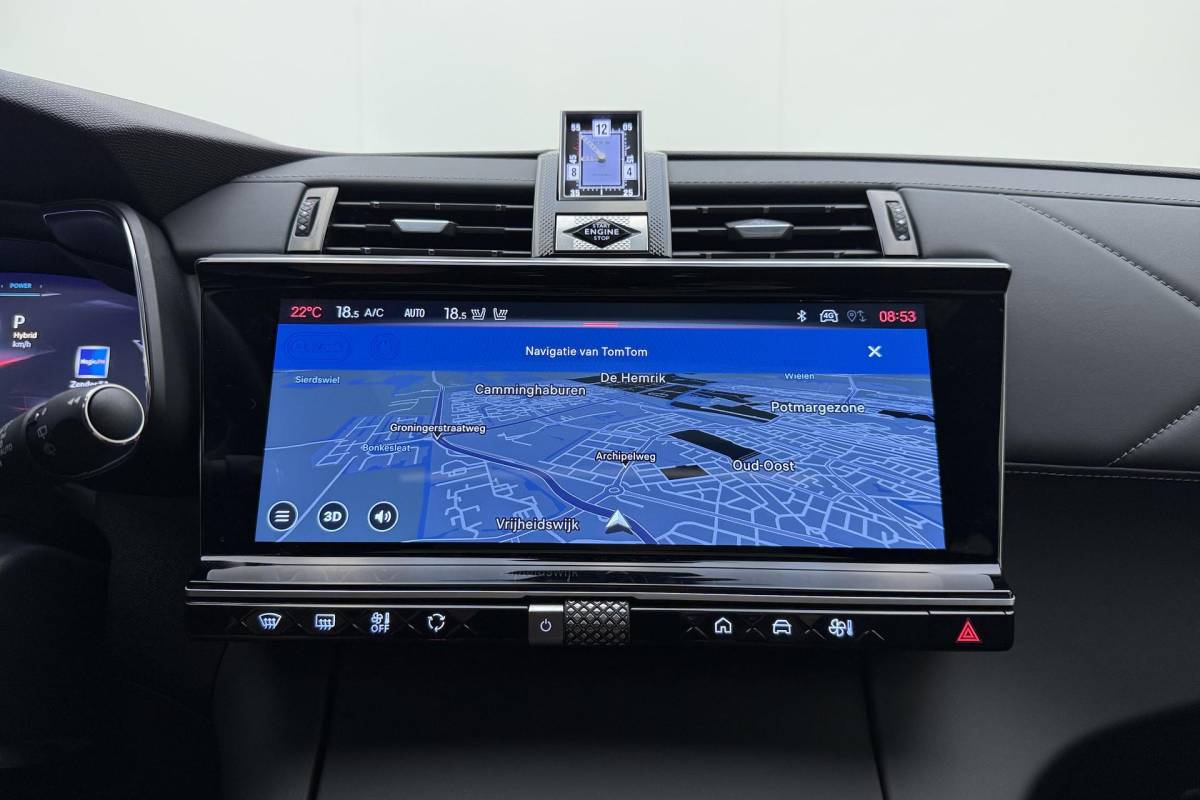 DS DS 7 DS 7 1.6 PHEV 300pk 4×4 Pallas | Panoramadak | 19inch Lichtmetaal | 4 wielaandrijving | Elektrische achterklep | Elektrische voorstoelen | AGR voorstoelen