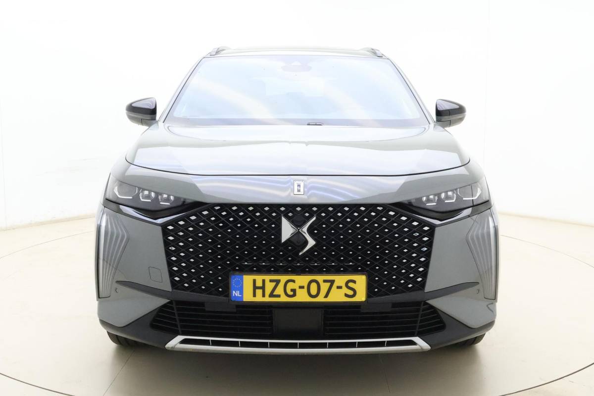 DS DS 7 DS 7 1.6 PHEV 300pk 4×4 Pallas | Panoramadak | 19inch Lichtmetaal | 4 wielaandrijving | Elektrische achterklep | Elektrische voorstoelen | AGR voorstoelen