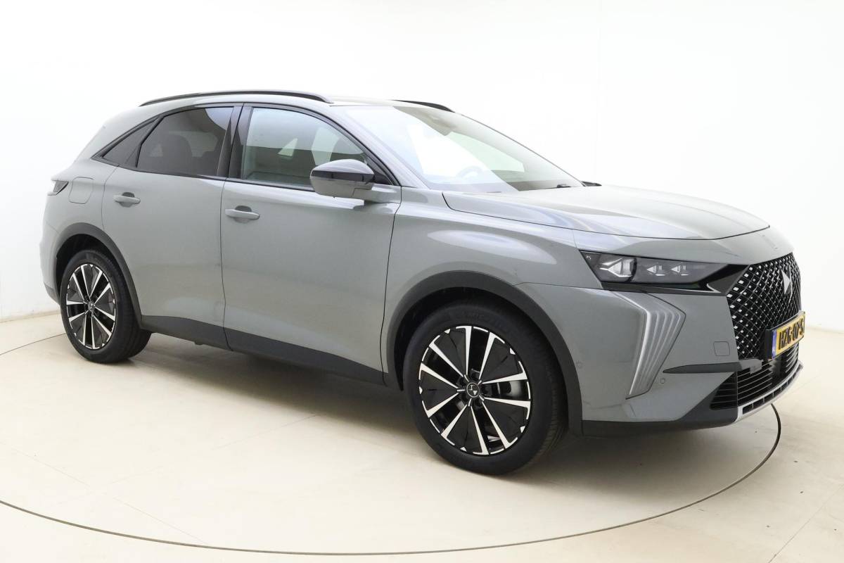 DS DS 7 DS 7 1.6 PHEV 300pk 4×4 Pallas | Panoramadak | 19inch Lichtmetaal | 4 wielaandrijving | Elektrische achterklep | Elektrische voorstoelen | AGR voorstoelen