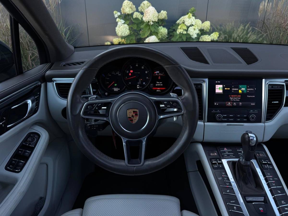 Porsche Macan Porsche MACAN 2.0 | Pano | Leder | Camera |