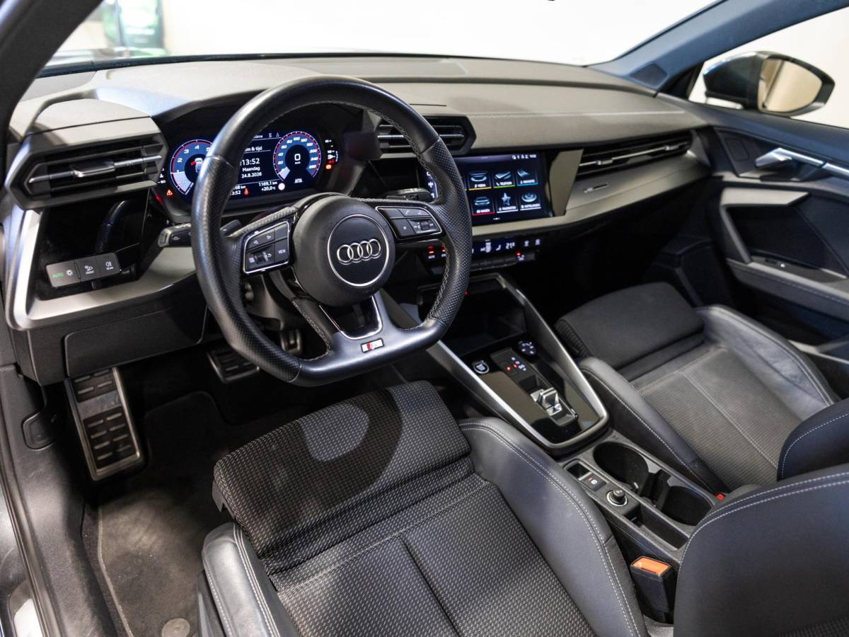 Audi A3 Audi A3 Sportback 35 TFSI S-Line edition / 150pk / NAP / Apple CarPlay /