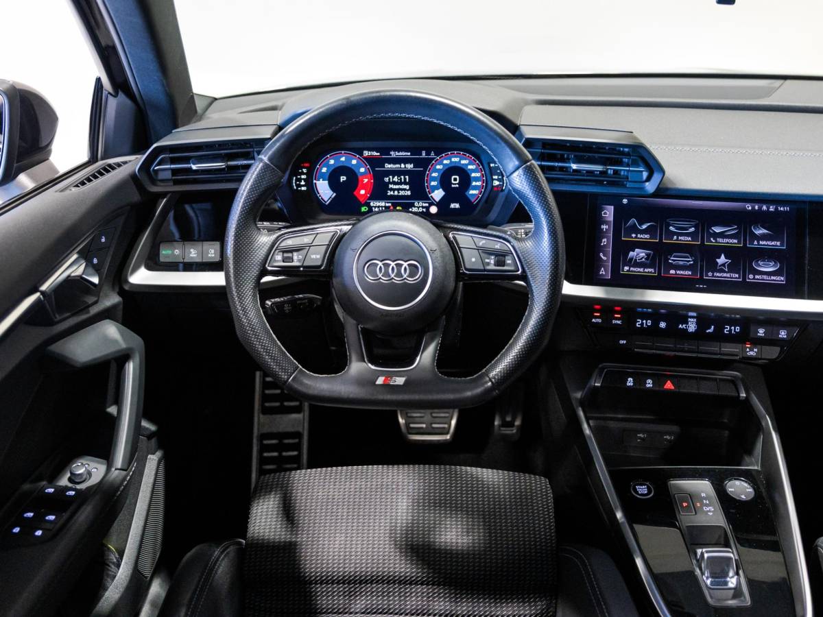 Audi A3 Audi A3 Sportback 35 TFSI S-Line edition / 150pk / NAP / Apple CarPlay /