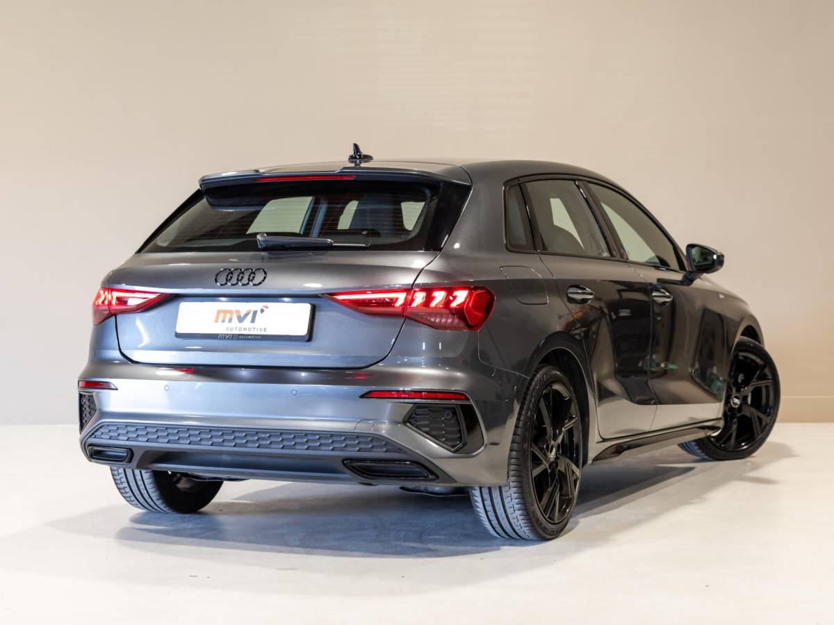 Audi A3 Audi A3 Sportback 35 TFSI S-Line edition / 150pk / NAP / Apple CarPlay /