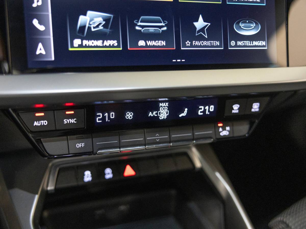 Audi A3 Audi A3 Sportback 35 TFSI S-Line edition / 150pk / NAP / Apple CarPlay /