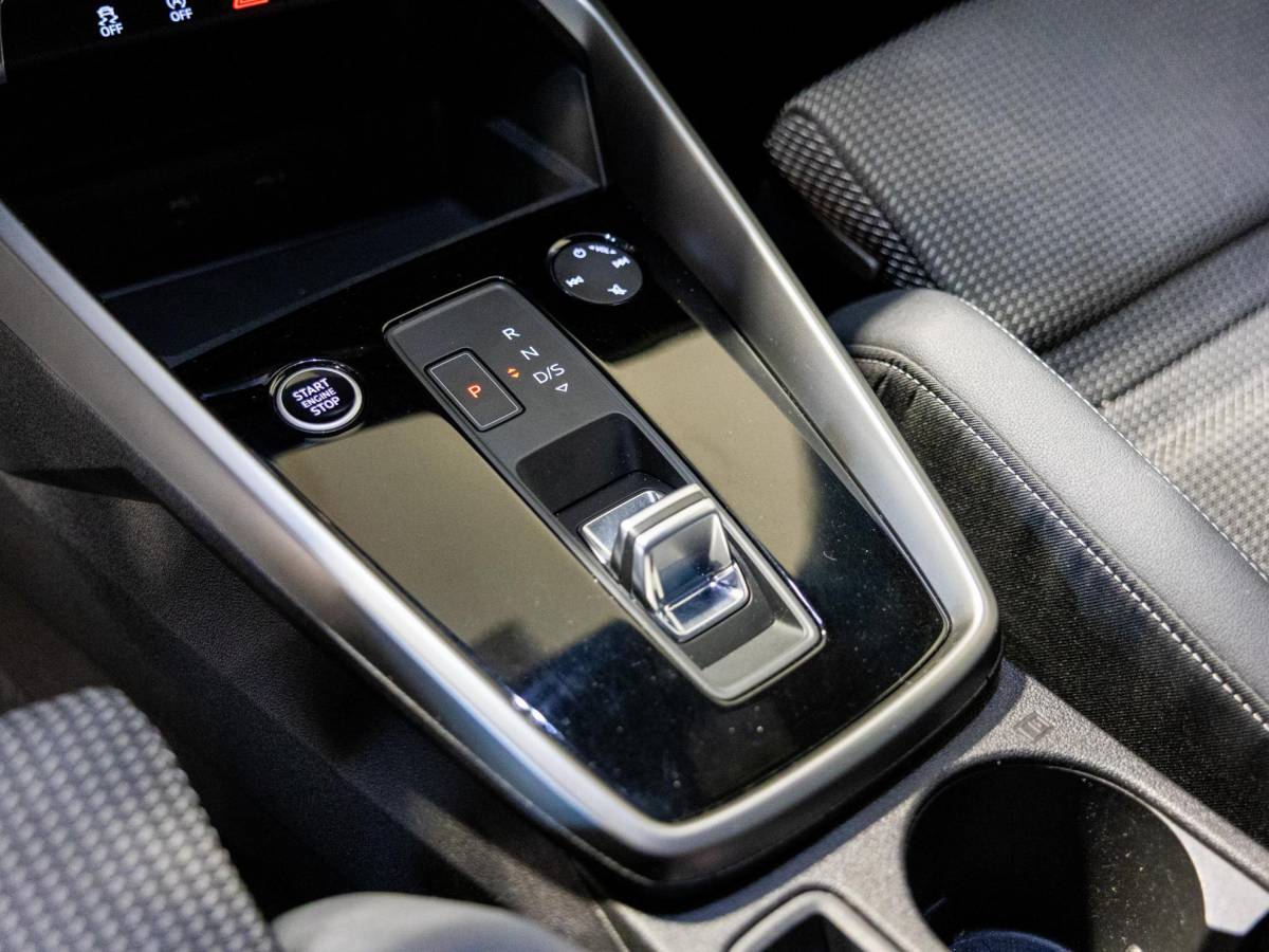Audi A3 Audi A3 Sportback 35 TFSI S-Line edition / 150pk / NAP / Apple CarPlay /