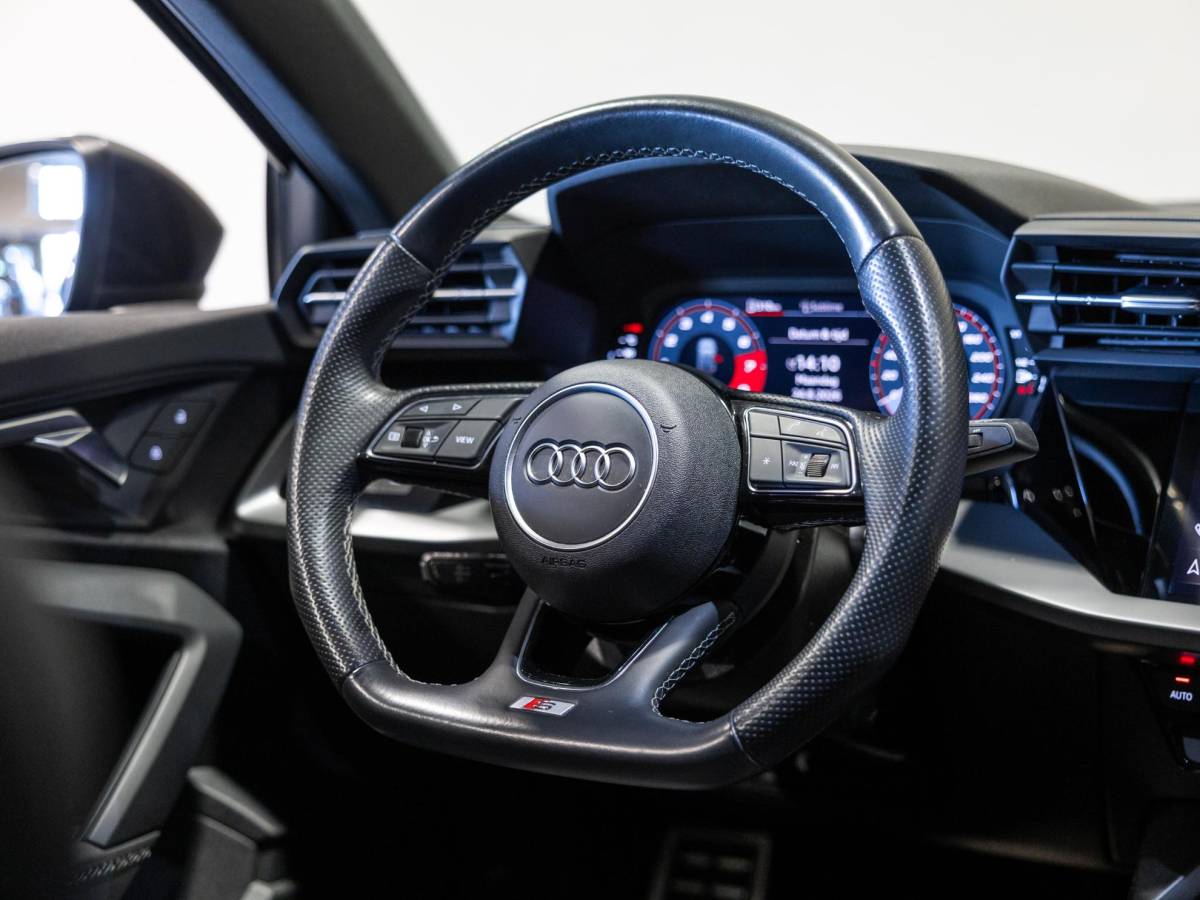Audi A3 Audi A3 Sportback 35 TFSI S-Line edition / 150pk / NAP / Apple CarPlay /