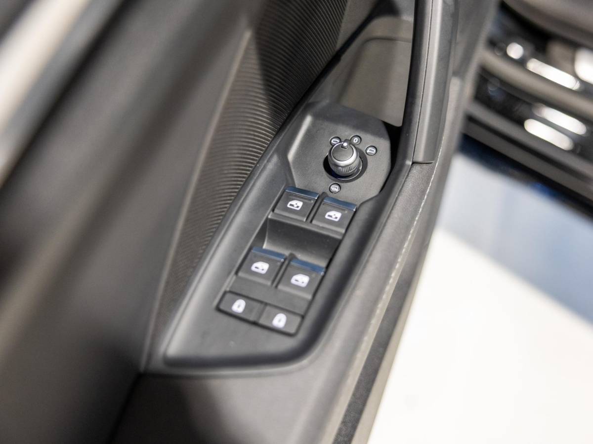 Audi A3 Audi A3 Limousine 35 TFSI S-Line edition / 150pk / NAP / Matrix LED / Stoelverwarming / Adaptieve cruise control /