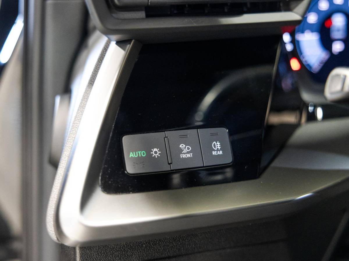 Audi A3 Audi A3 Limousine 35 TFSI S-Line edition / 150pk / NAP / Matrix LED / Stoelverwarming / Adaptieve cruise control /