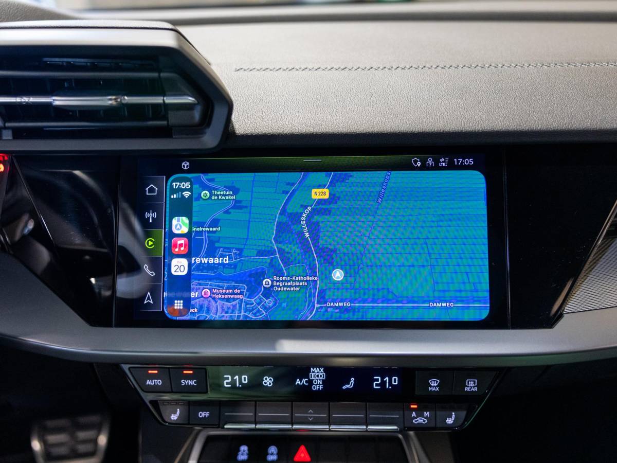Audi A3 Audi A3 Limousine 35 TFSI S-Line edition / 150pk / NAP / Matrix LED / Stoelverwarming / Adaptieve cruise control /